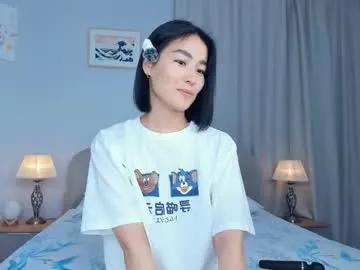 lora_lifelover on Chaturbate