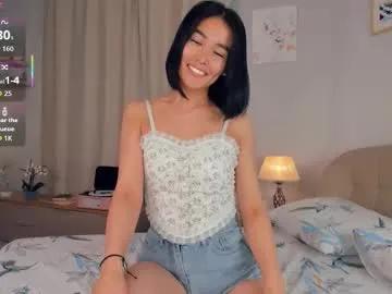 lora_lifelover on Chaturbate