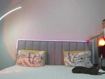 Freechat love_vibe on Chaturbate