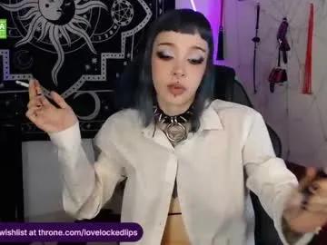 lovelockedlips on Chaturbate