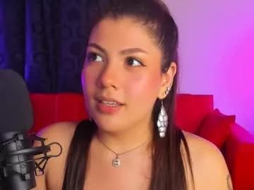 lucia_amores on Chaturbate