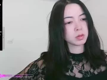Away luckrose on Chaturbate