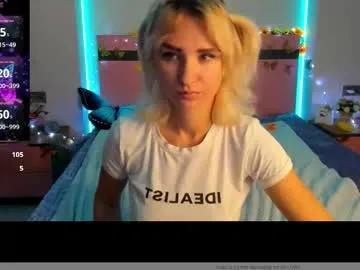 merymidnight on Chaturbate