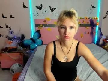 merymidnight on Chaturbate