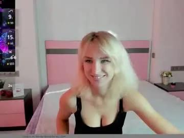 merymidnight on Chaturbate