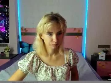 merymidnight on Chaturbate