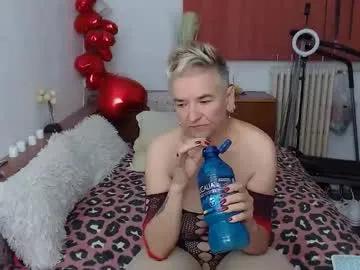 milfdolores on Chaturbate