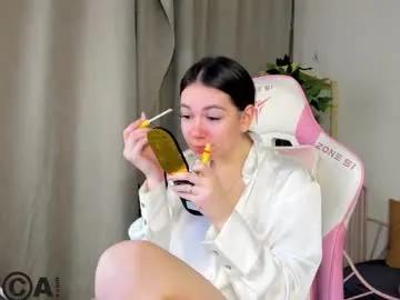 nicole_charm on Chaturbate