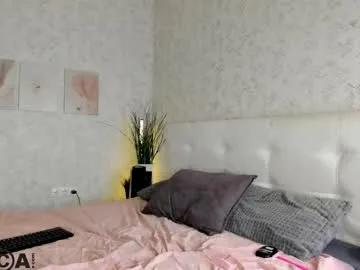 nicole_charm on Chaturbate