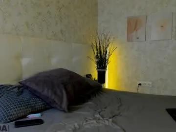 nicole_charm on Chaturbate