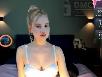 Freechat riawoods on Chaturbate