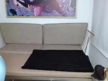 Freechat roxanne_vale on Chaturbate