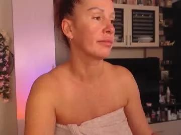 sheilaryan on Chaturbate