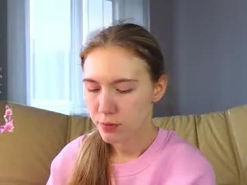 succubelle on Chaturbate