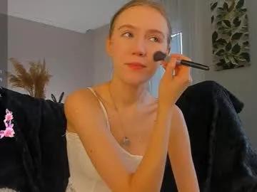 succubelle on Chaturbate