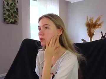 succubelle on Chaturbate