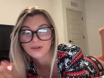 Chaturbate therosiecheeks is Freechat therosiecheeks — college girl's first time using a lush #new #young #shy #lush