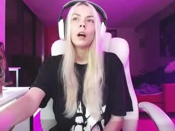 tinykylie on Chaturbate