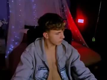 Freechat travis_wolf_ on Chaturbate