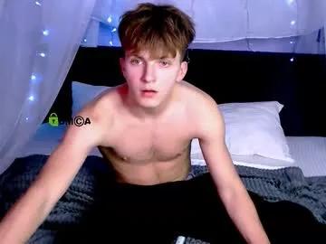 Freechat travis_wolf_ on Chaturbate