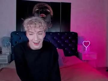 trevorbenson on Chaturbate