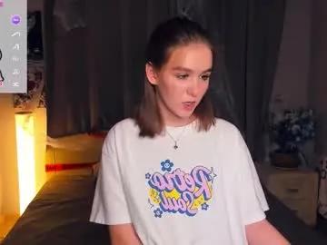 trinahillier on Chaturbate