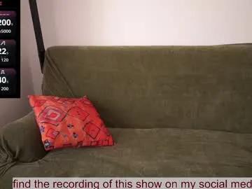 venus_in_jeans — hello!  tip 999 for 6 min of toy control [999 tokens remaining]