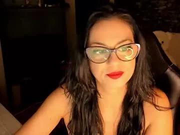 xlaracroftx on Chaturbate