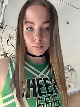 -SweetDi- on StripChat