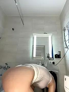 -SweetDi- on StripChat