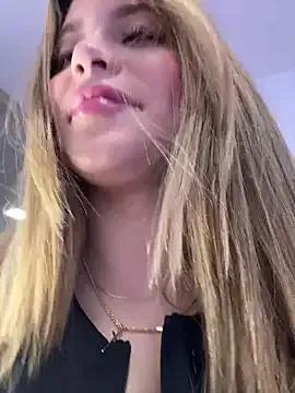 _Alicee_1 on StripChat