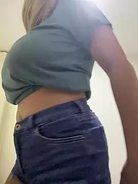 _Alicee_1 on StripChat