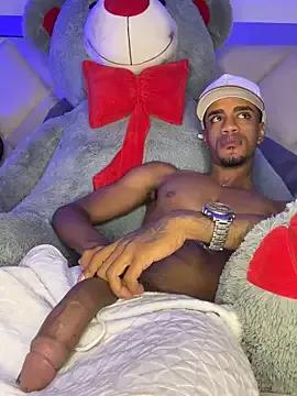 AaronCruz_ on StripChat