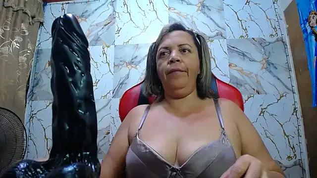 alina_maturehot on StripChat