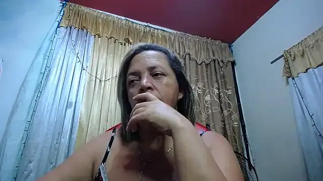 alina_maturehot on StripChat