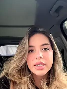 Freechat Alirawrz on StripChat