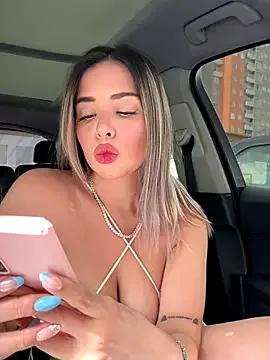 Freechat Alirawrz on StripChat