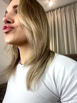 AlisaMyers on StripChat