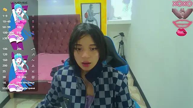 angelie_3 on StripChat