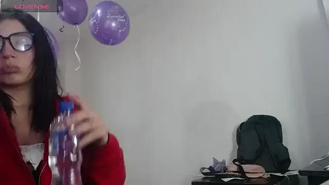 angelie_3 on StripChat