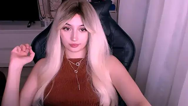 beauty_blonde on StripChat