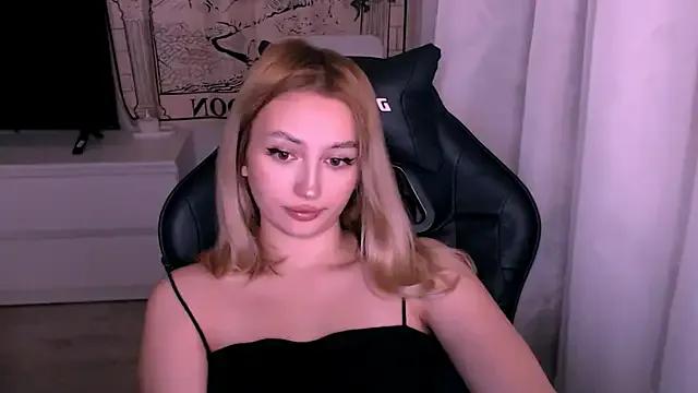 beauty_blonde on StripChat