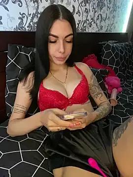 Freechat Bella_R0se on StripChat