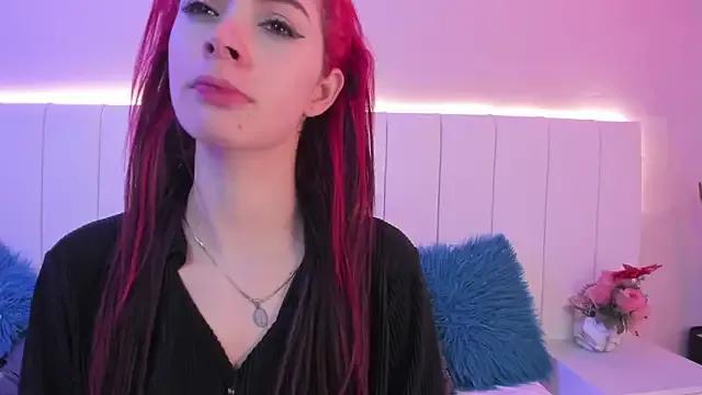 CAMILLEN_PETTID on StripChat