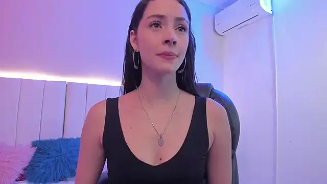 CAMILLEN_PETTID on StripChat