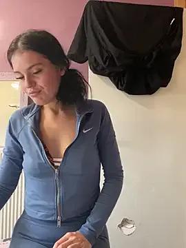 Camwithchlox on StripChat