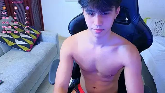 Freechat carl_dixon on StripChat