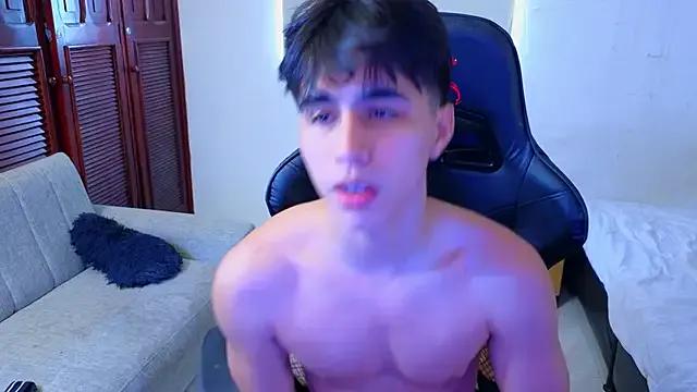 Freechat carl_dixon on StripChat
