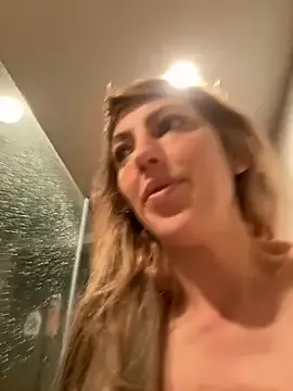 CelestialRuby on StripChat