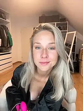 celis_secret on StripChat